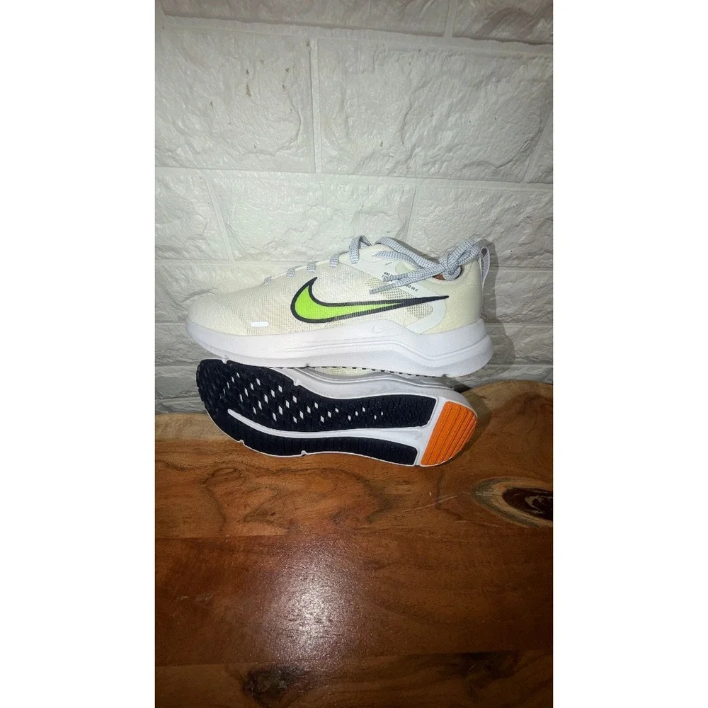 Nike Women's Downshifter 12 Summit White Lime Blast Shoes Size 8.5 -‎ DD9294-104